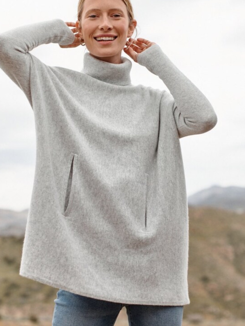 Garnet Hill Light Gray Turtleneck Front Pocket Wool Cashmere Sweater